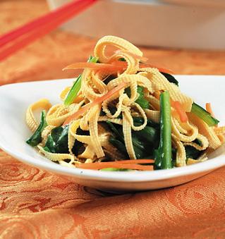 菠菜拌豆腐皮 菠菜拌豆腐皮