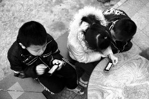 ���Ӳ�Ʒ����ǿ�����ʴ̼������ȱ����ȷ�������������Ǻ����׳������С�