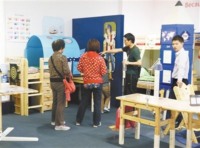 ���ݡ��¹��꡷�Ĺ涨����ͯ�Ҿߵİ�ȫ�ṹΪǿ����Ҫ���¾���������Զ�� ��