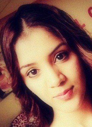 来自墨西哥的21岁女子保拉,日前被男友用棒球棒殴打,几个小时后宣告死亡。 来自墨西哥的21岁女子保拉,日前被男友用棒球棒殴打,几个小时后宣告死亡。