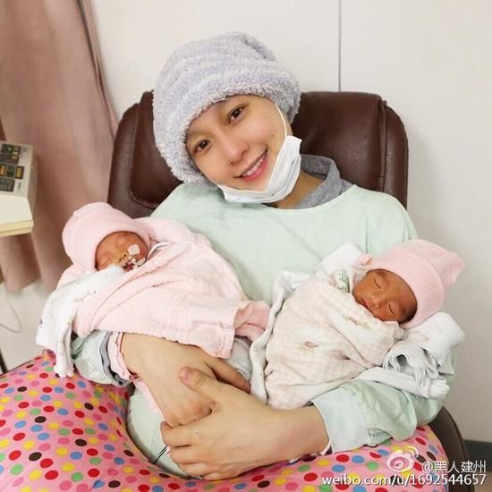 范范妈咪辛苦了 范范妈咪辛苦了