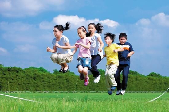 暑假,多让孩子到户外活动 暑假,多让孩子到户外活动